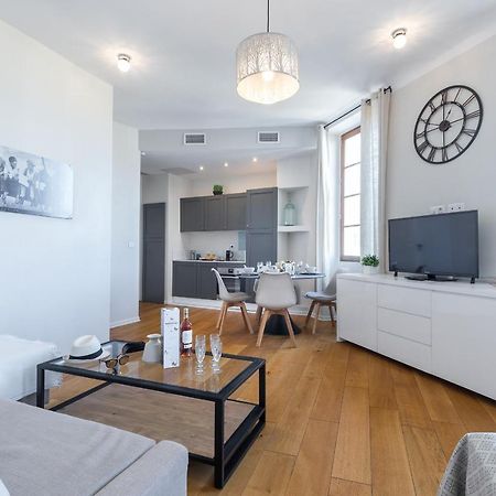 Gorgeous 1 Bdr With Gardens View In The Old Town Appartement Nice Buitenkant foto