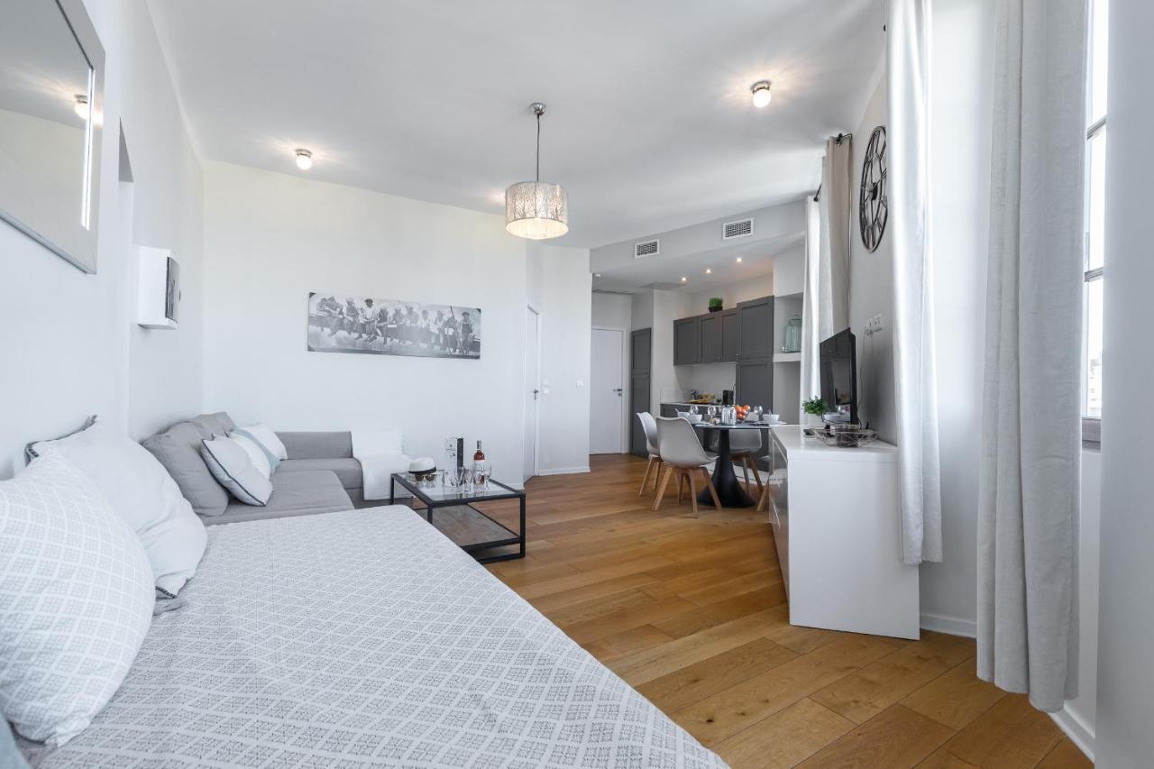 Gorgeous 1 Bdr With Gardens View In The Old Town Appartement Nice Buitenkant foto